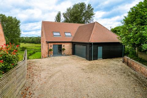 4 bedroom detached house for sale, Colney