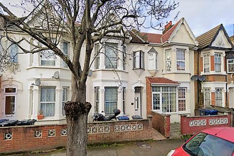 3 bedroom terraced house for sale, Townsend Road, Southall