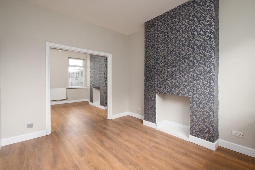17-Highfield-Avenue-Grimsby-5