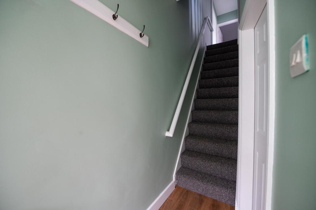 17-Highfield-Avenue-Grimsby-25