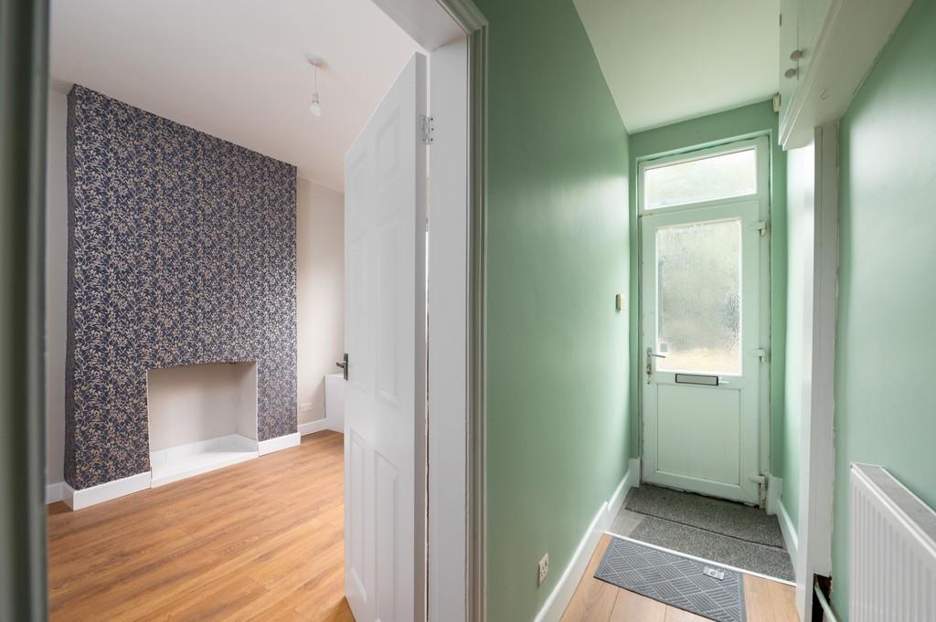 17-Highfield-Avenue-Grimsby-24