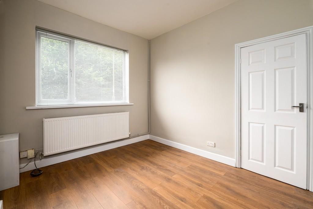 17-Highfield-Avenue-Grimsby-6