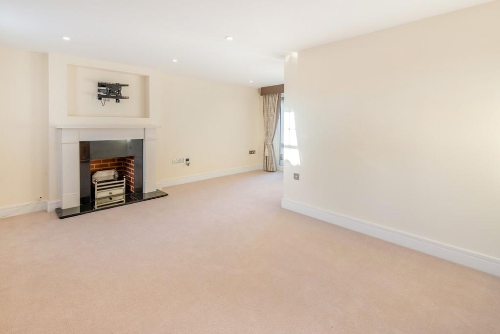 Lovel Road, Winkfield, Windsor, Berkshire 4 bed detached house for sale £1,250,000