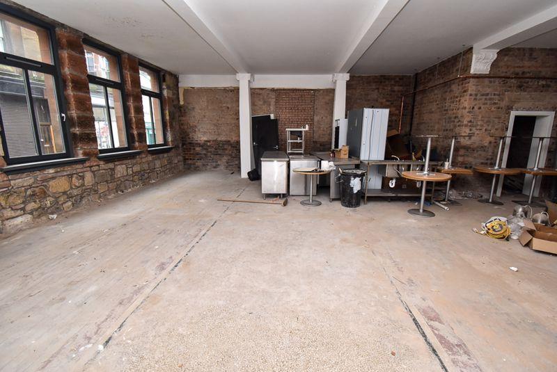 King Street, Kilsyth Property to rent £995 pcm (£230 pw)