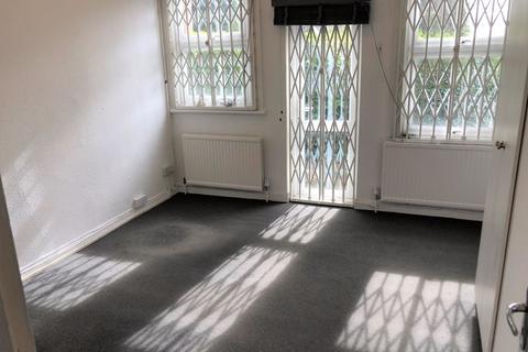 Office to rent - High Road, Bushey Heath, WD23 1EE