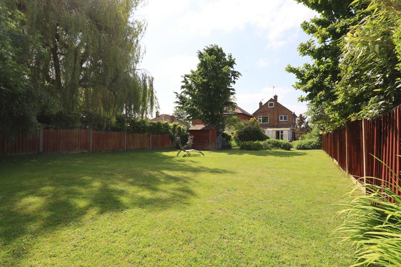 Kirkby Road, Barwell, Leicestershire, LE9 8FS 3 bed detached house for