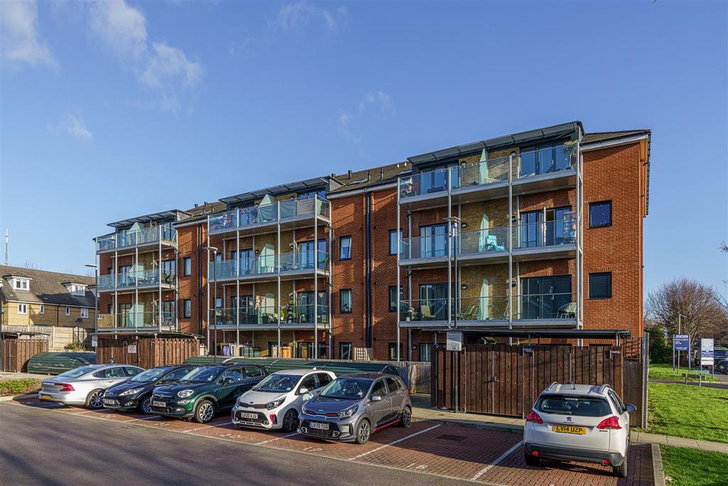 Dunstan Grove, Penge, SE20 1 bed flat £325,000