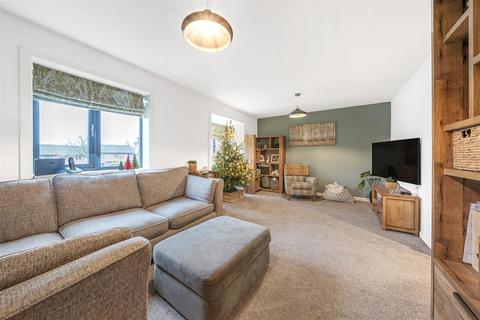 8 Millstream Gardens, Tonedale, Wellington, TA21 0AA