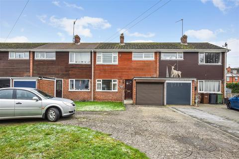 2 Manor Close, Shipton Bellinger, Tidworth, SP9 7UH