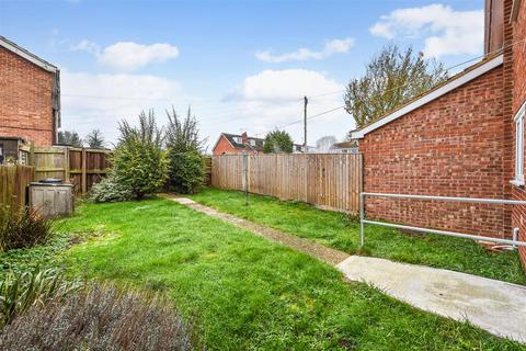 2 Manor Close, Shipton Bellinger, Tidworth, SP9 7UH