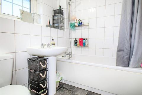 131 Haydock Garth, Bransholme, Hull, HU7 4LW