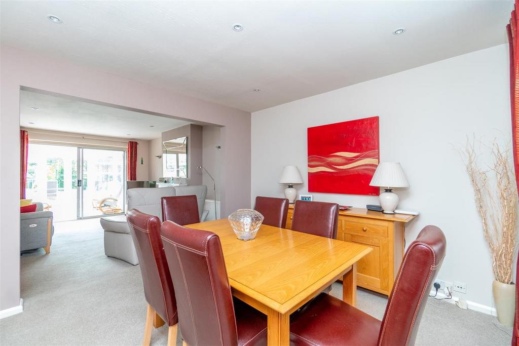 Living/Dining Room