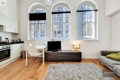 1 bedroom flat for sale, 26 Savage Gardens, London, EC3N 2AR