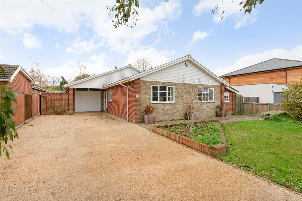 Plantation Road, Chestfield, Whitstable 4 bed detached bungalow for