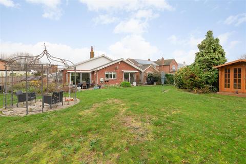 4 bedroom detached bungalow for sale - Plantation Road, Chestfield, Whitstable