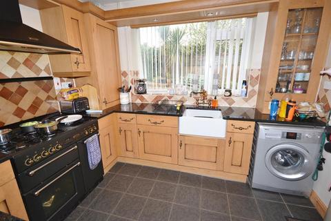 33 Kingsway, Dursley, GL11 4DJ