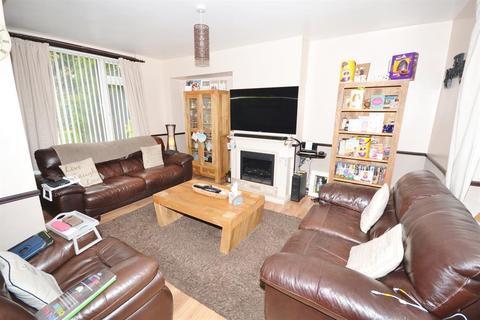 33 Kingsway, Dursley, GL11 4DJ