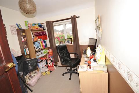 33 Kingsway, Dursley, GL11 4DJ