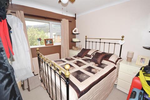 33 Kingsway, Dursley, GL11 4DJ