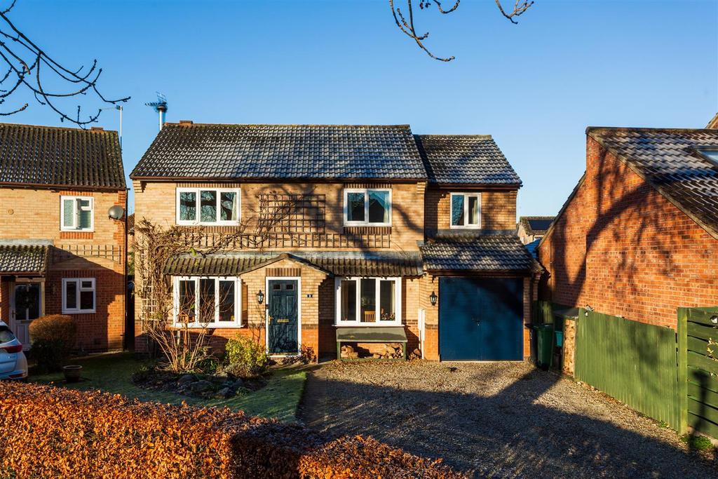 Westpit Lane, Strensall, York 4 bed detached house £500,000