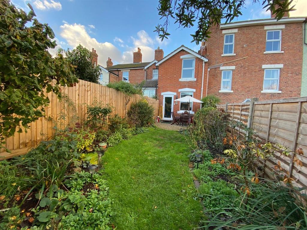 Lower Wilton Road, Malvern 1 bed terraced house £185,000