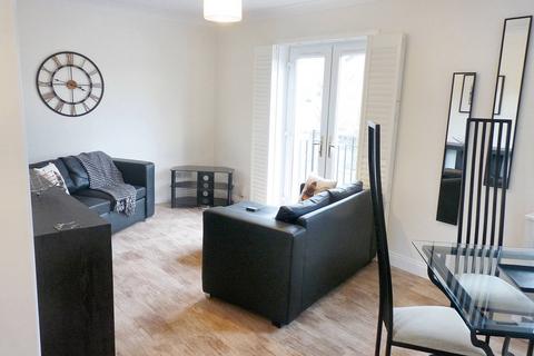 2 bedroom apartment to rent, Central Street, Yarm TS15