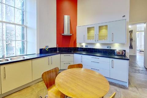 2 bedroom flat to rent, Dundas Street, Edinburgh, EH3