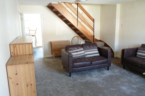2 bedroom semi-detached house to rent, Angrove Close, Yarm TS15