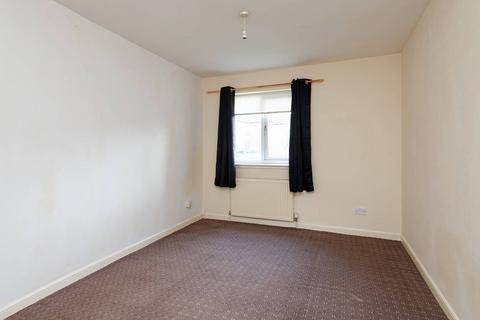 16 Lees Court, Coatbridge, ML5 4NT