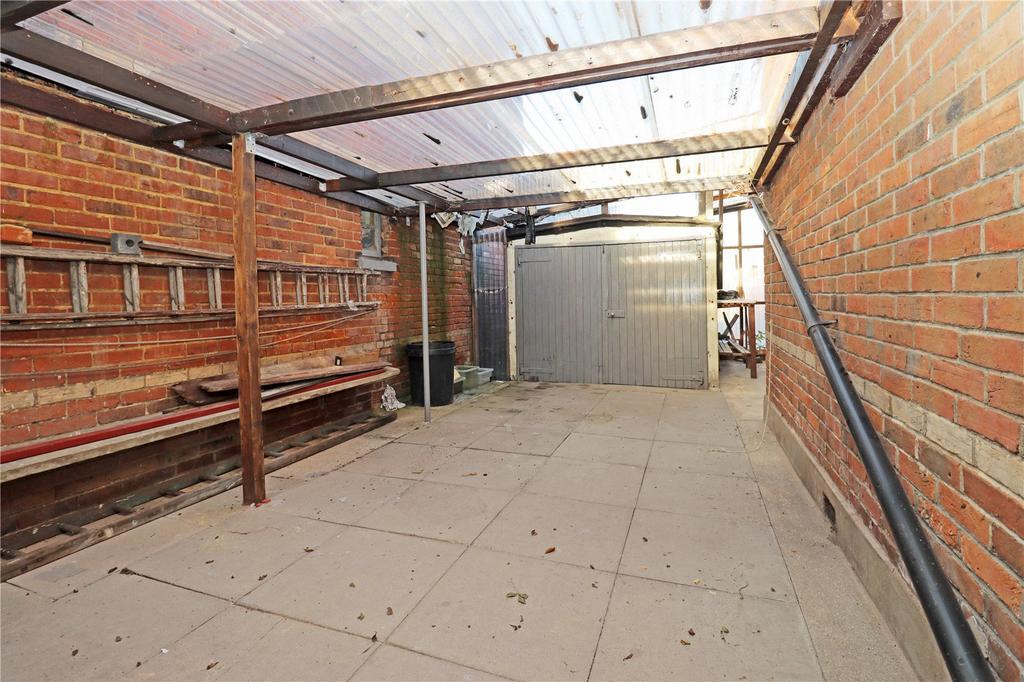 Shelbourne Road, Bournemouth, Dorset, BH8 3 bed detached house £400,000