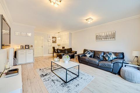 11 Chesterman Road, Shoeburyness, Southend-on-sea, SS3 9GA