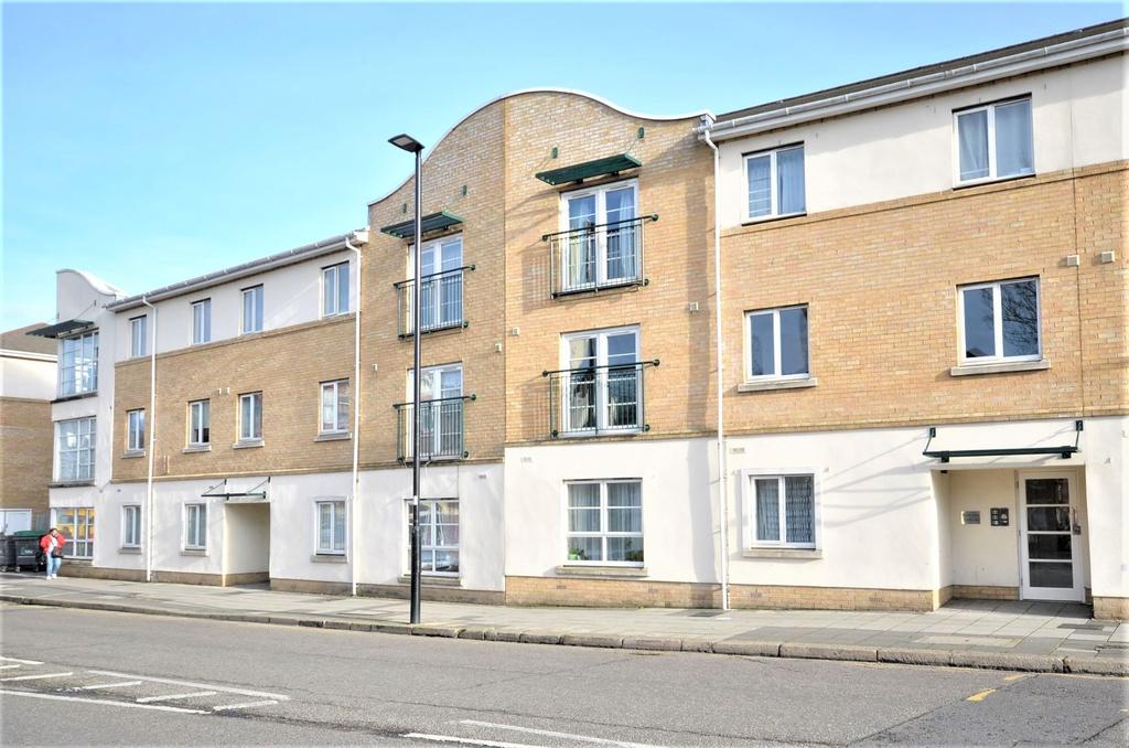 Oakham House, 22 Horn Lane W3 6QP 2 bed flat £1,699 pcm (£392 pw)