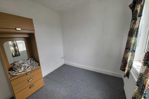 2 bedroom bungalow to rent, Pildacre Lane, Ossett