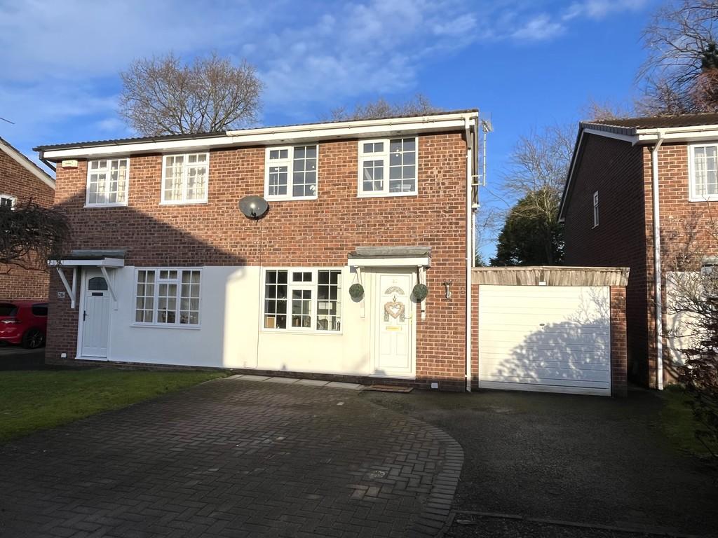 Whitley Close, Middlewich 3 bed semidetached house £195,000