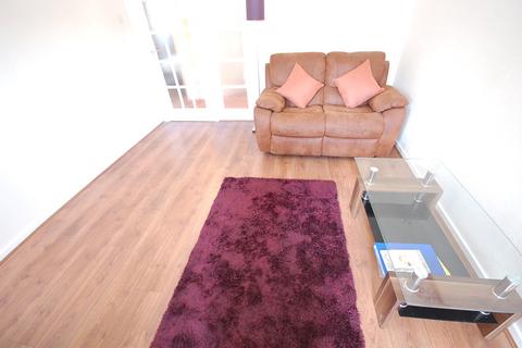 2 bedroom flat to rent, St Annes Court, Jute Street, City Centre, Aberdeen, AB24