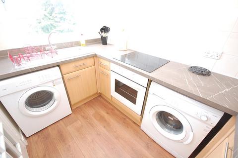 2 bedroom flat to rent, St Annes Court, Jute Street, City Centre, Aberdeen, AB24