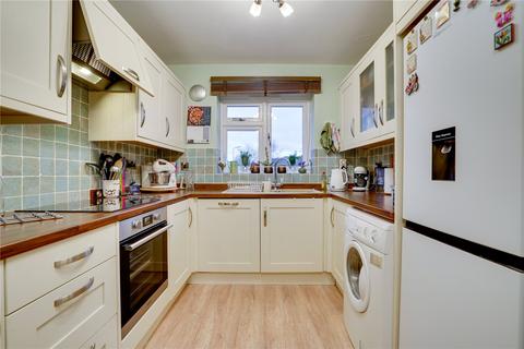 17 Hartmann Close, Cleobury Mortimer, Kidderminster, DY14 8DE