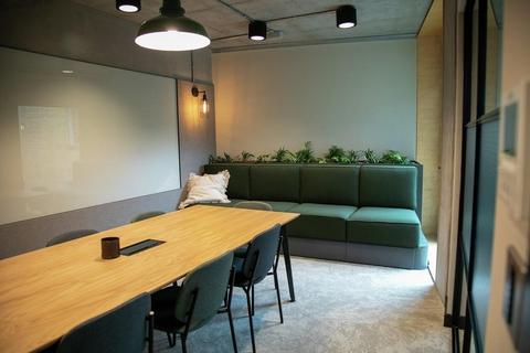 Serviced office to rent, 52-56 Bermondsey Street,Woolyard,