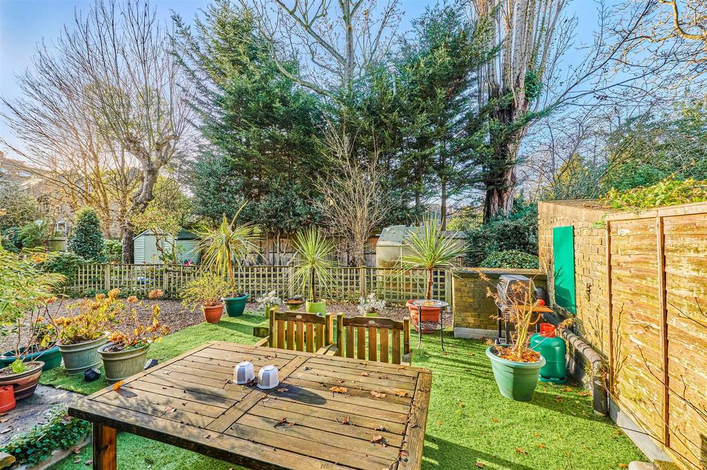 James Anderson - 33 Roehampton Close SW15 5 LU 5.JP