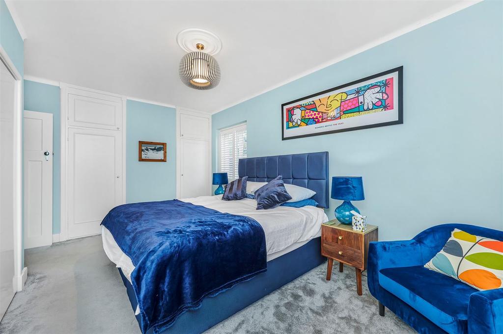 James Anderson - 33 Roehampton Close SW15 5 LU 14.J