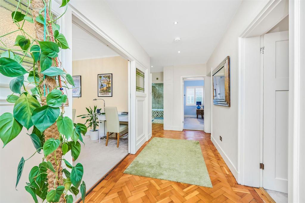 James Anderson - 33 Roehampton Close SW15 5 LU 16.J