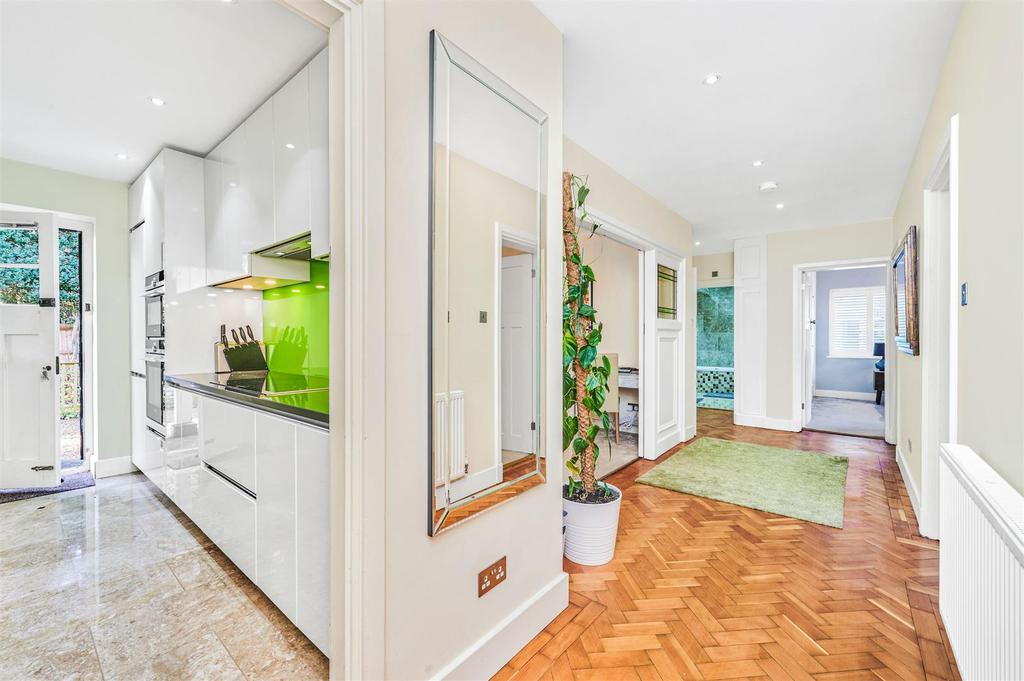 James Anderson - 33 Roehampton Close SW15 5 LU 15.J