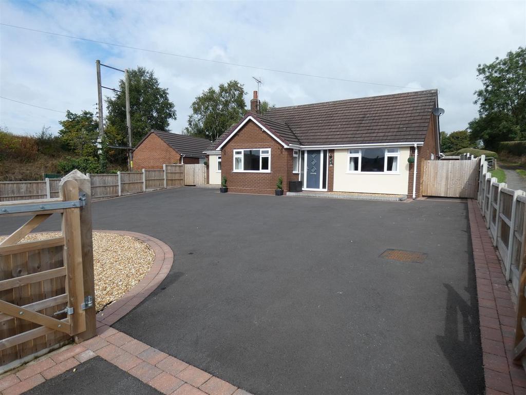 Dilhorne Road, Cheadle, Stoke On Trent 3 bed detached bungalow for sale