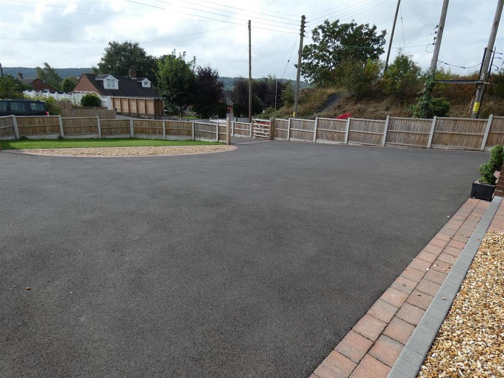 Dilhorne Road, Cheadle, Stoke On Trent 3 bed detached bungalow £440,950