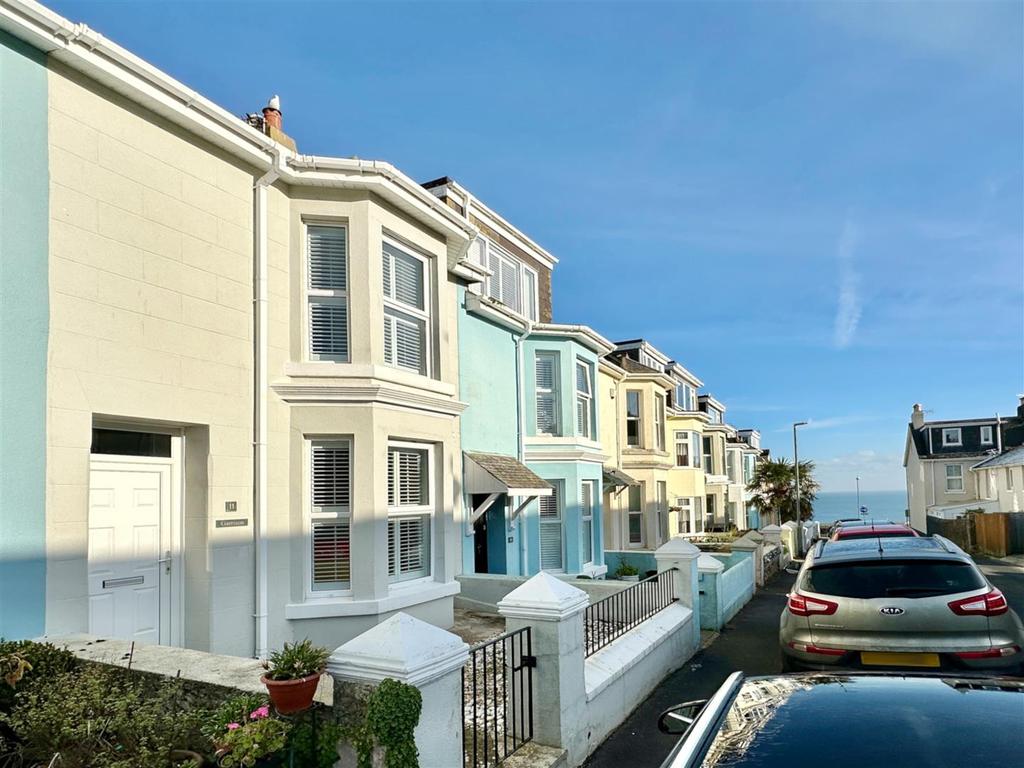Queens Road, Brixham 4 bed terraced house £1,700 pcm (£392 pw)