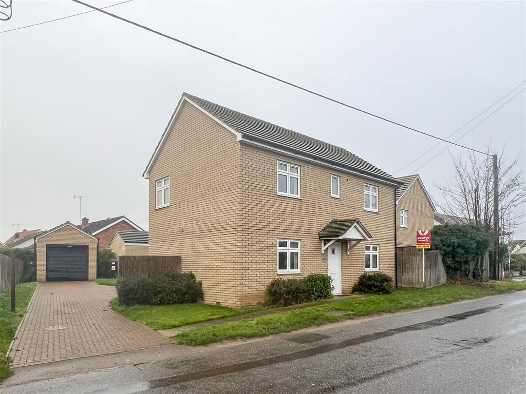 Beeches Road, West Row, IP28 8NP 4 bed detached house for sale £249,500