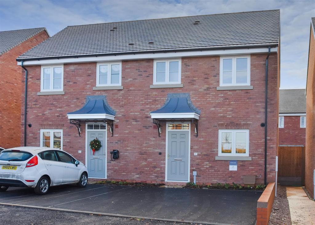 11 Cartwright Road, Albrighton 2 bed semidetached house for sale £