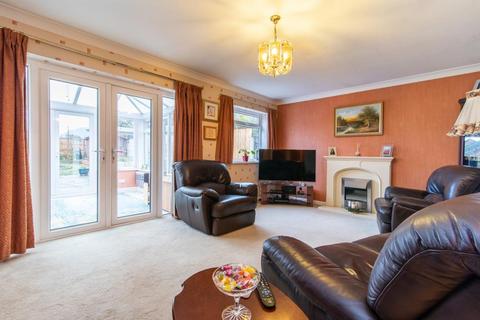 17a Crow Park Drive, Burton Joyce, Nottingham, NG14 5AS
