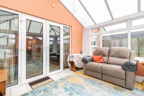 17a Crow Park Drive, Burton Joyce, Nottingham, NG14 5AS
