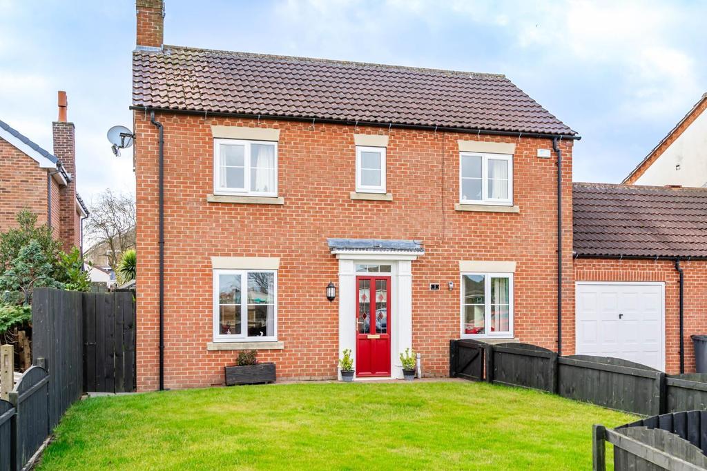 Hawthorne Close, Thorpe Willoughby 3 bed detached house £275,000